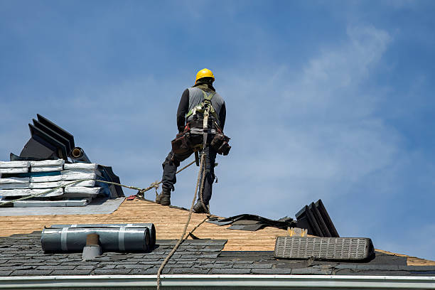 Professional Gutter Installation technician working in Brentwood, MD